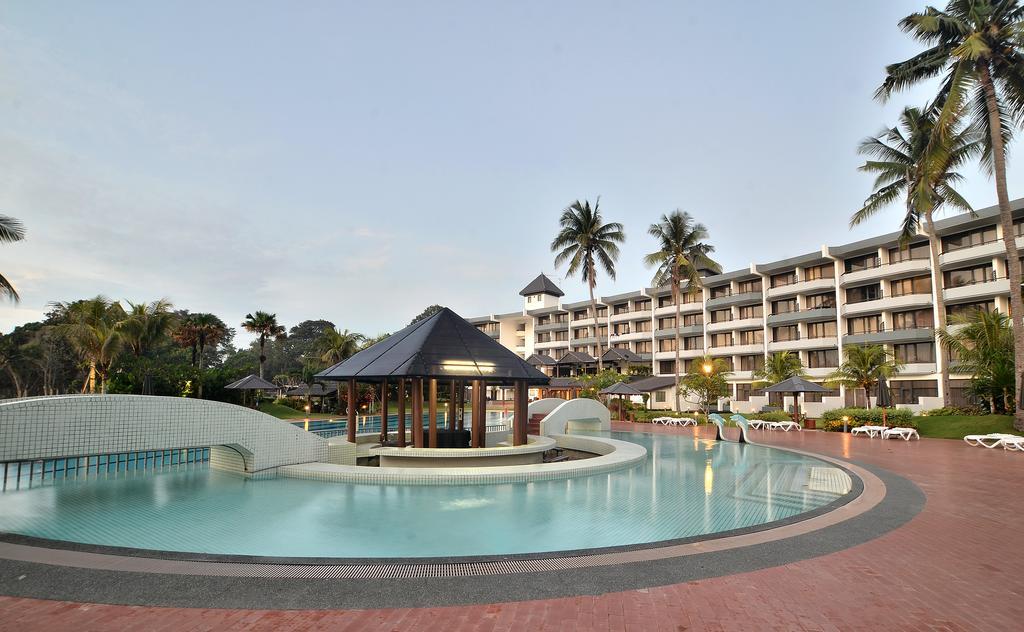 Tunamaya Beach & Spa Resort- Desaru Exteriör bild