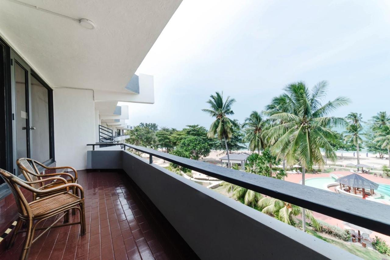 Tunamaya Beach & Spa Resort- Desaru Exteriör bild